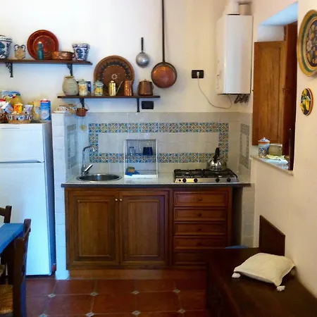 Bed & Breakfast L'arabo E Il Normanno 3*