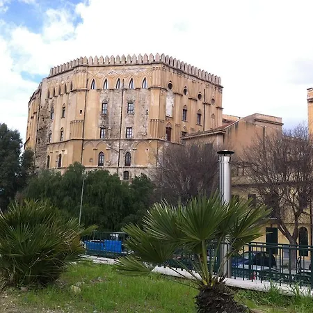 Bed & Breakfast L'arabo E Il Normanno 3*